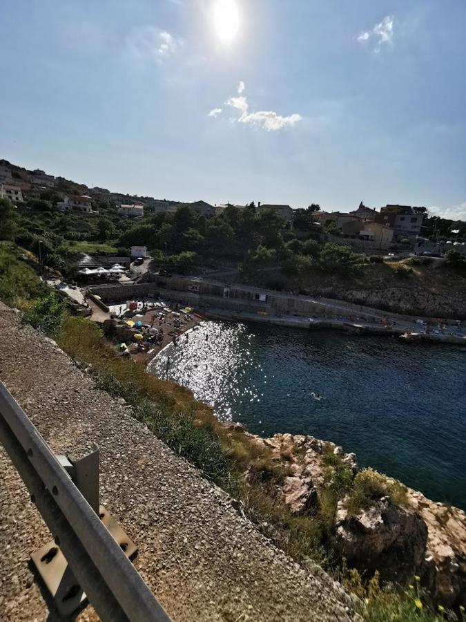 Tin 1 Apartment Vrbnik  Luaran gambar